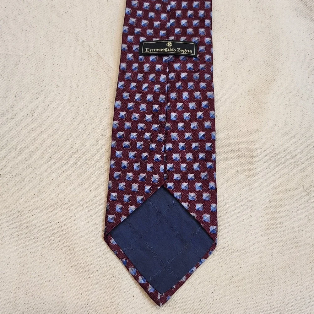 Ermenegildo Zegna Men's Silk Tie Burgundy Blue Geometric Square Pattern Italy
